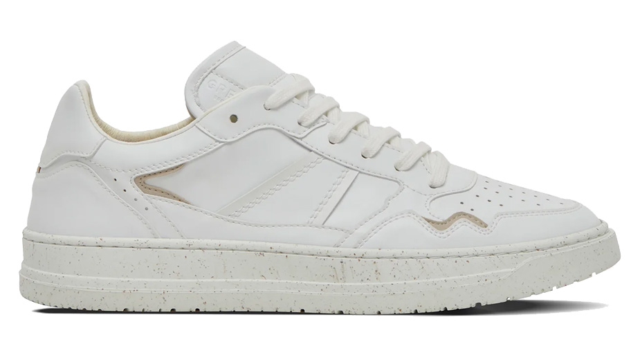 A side-view of The Kingston Blanco (100% Vegan) sneaker.