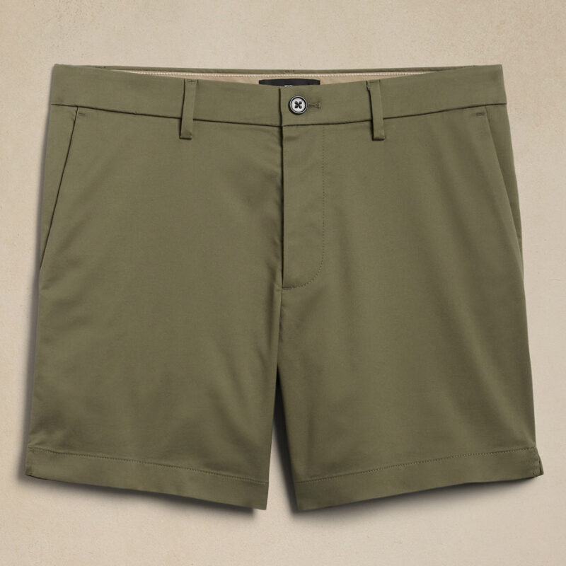 Front view of Banana Republic's 5" Core Temp Short.